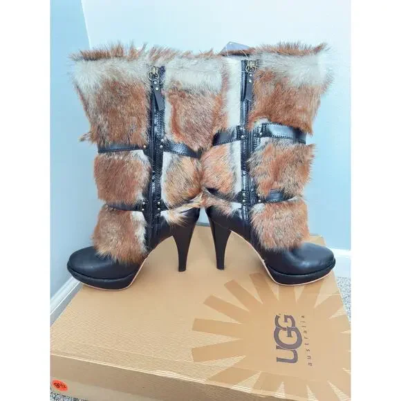UGG Foxley Sheepskin Fur Heeled Platform Boots Black - size 9.5